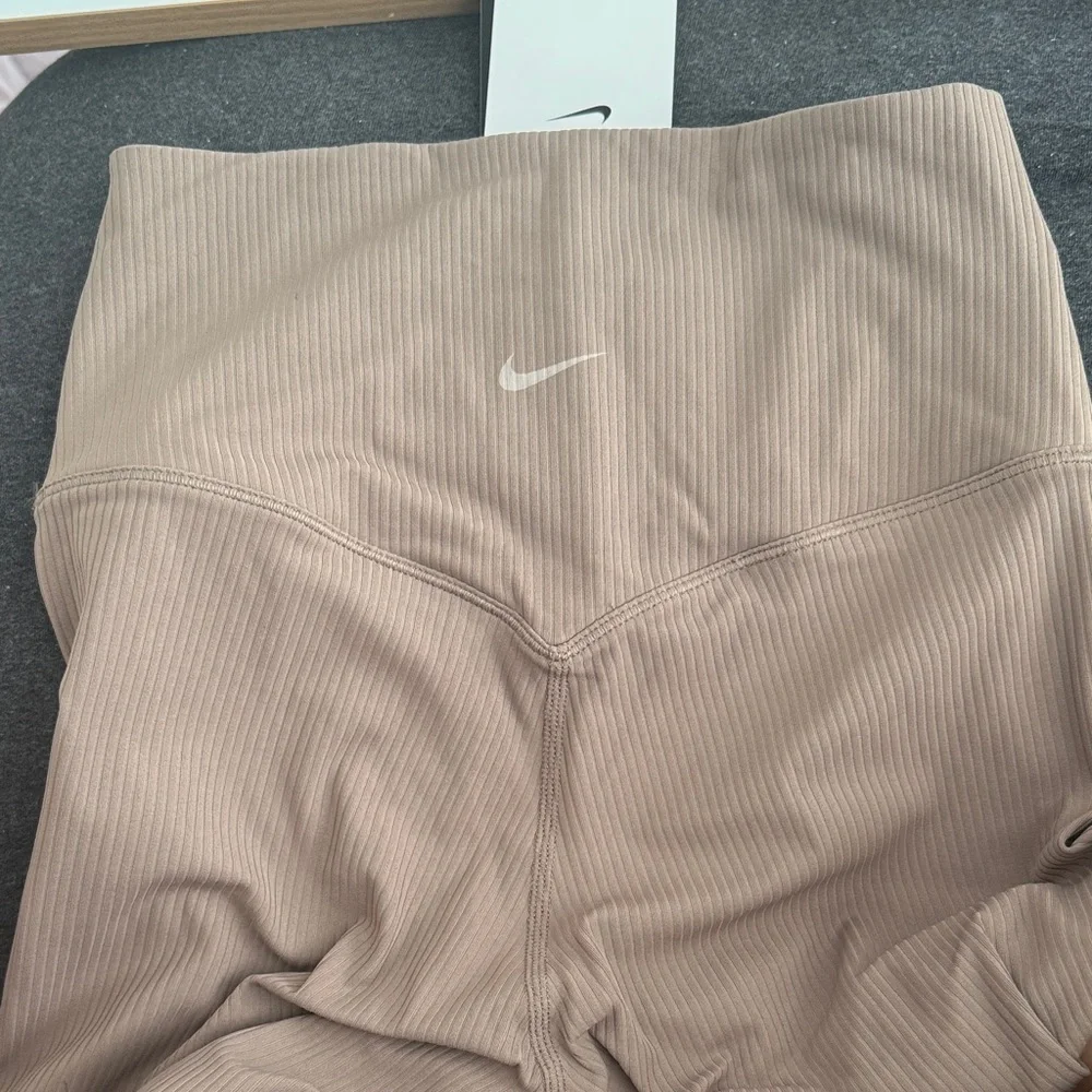 NWT Nike Zenvy Rib Women's Gentle-Support High-Waisted Flared Leggings XS